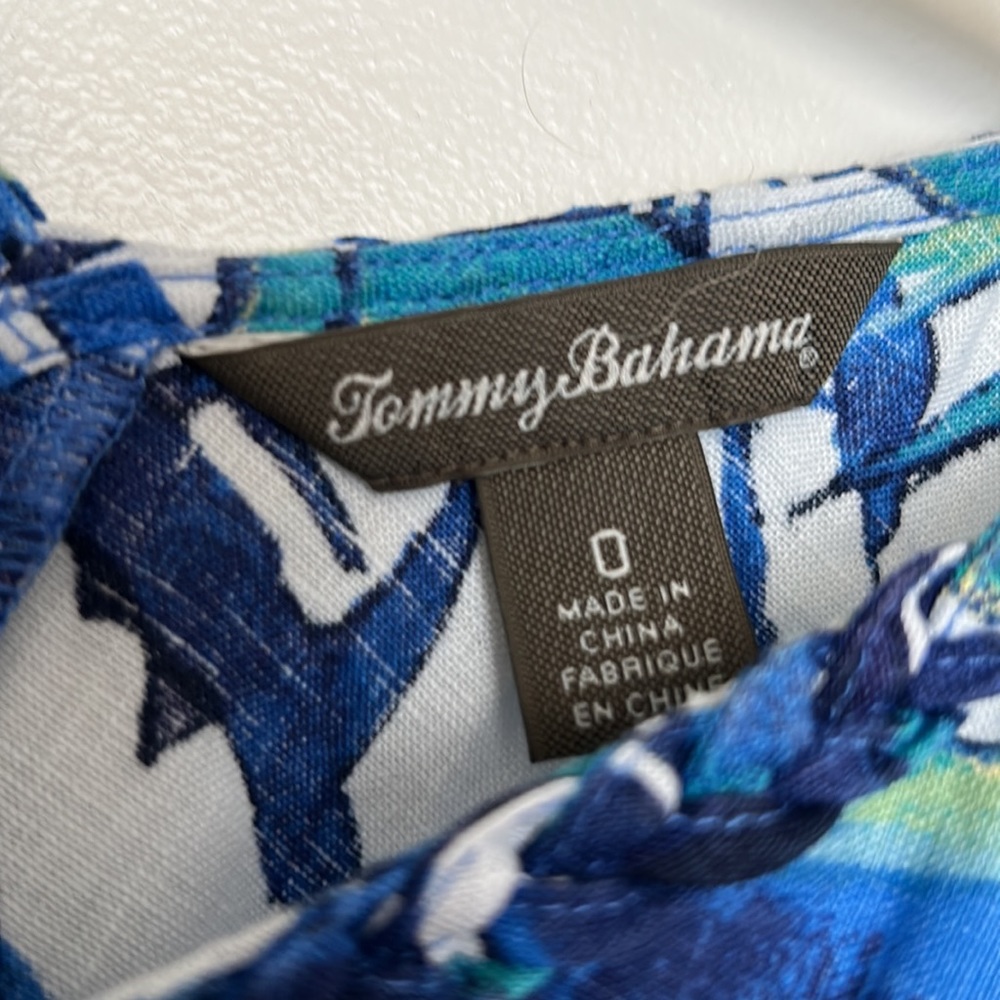 Tommy Bahama no sleeve dress